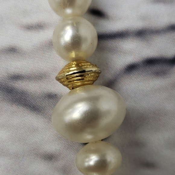 VINTAGE Faux Pearl and Bead Necklace 18" - Picture 6 of 8